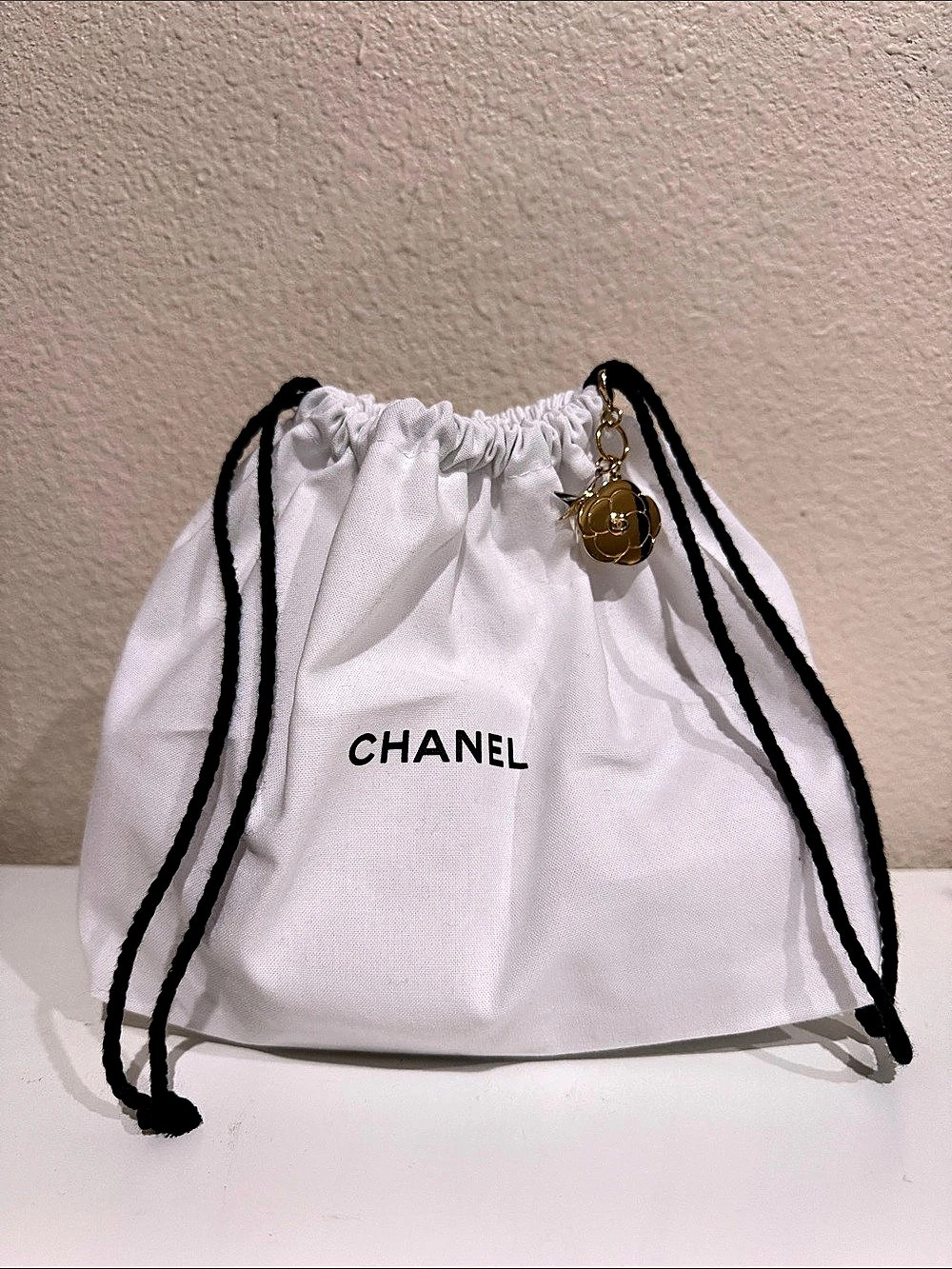 Chanel White & Black Drawstring/Dust Bag